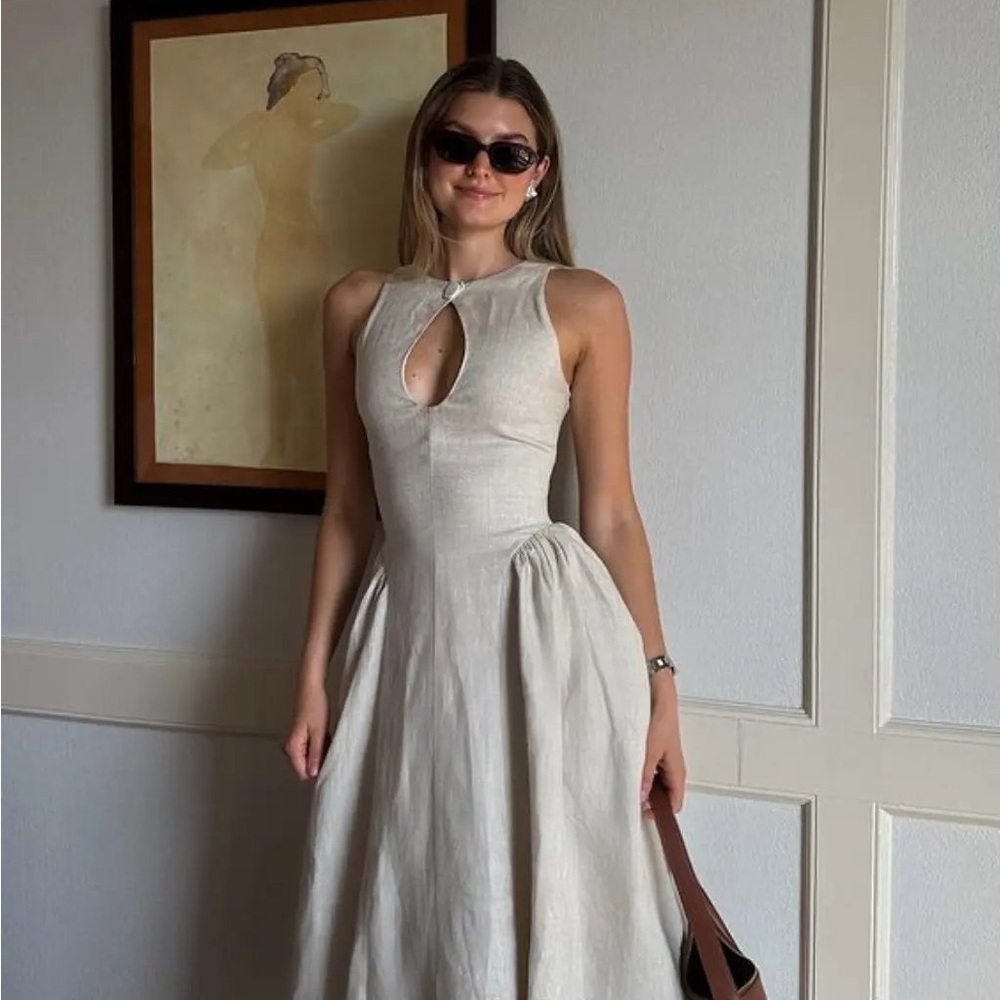 Chic Cream Keyhole Midi Dress